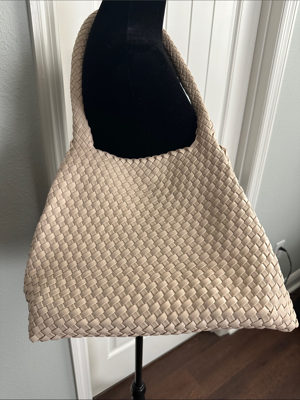 Woven Shoulder Bag in Beige - Elegant Everyday Carry. NWT